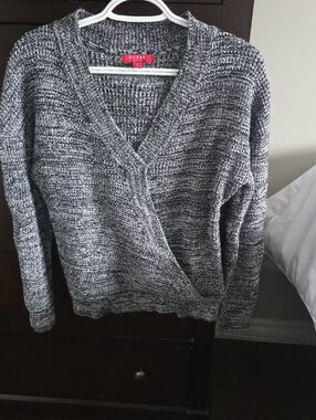 Guess Women's Black & White Marled Wrap V-Neck Sweater